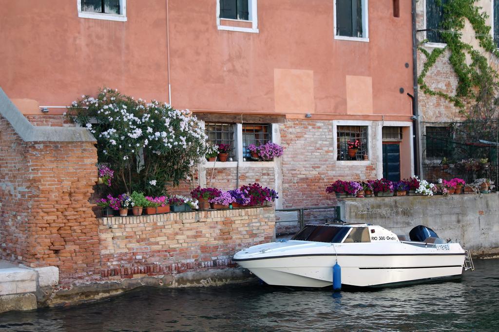 Calle Dei Preti Venise